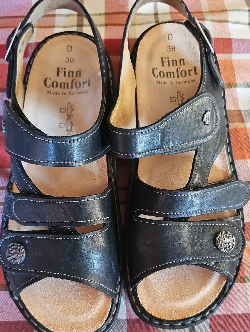 Finn Comfort Women's Black Leather Adjustable Sandals